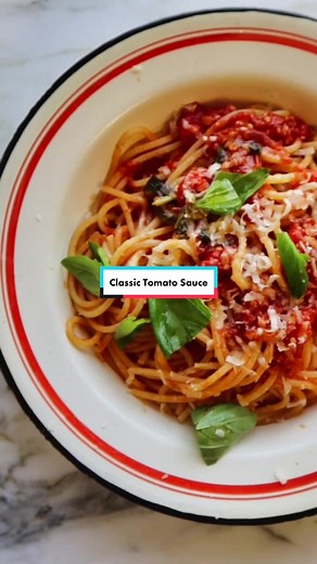 Delicious Classic Tomato Sauce Recipe