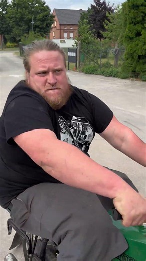 Professioneller Stuntfahrer # #ost_moped_de #simson #s51