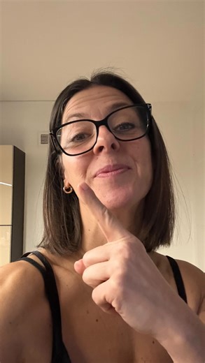 Diana Mangano on Instagram: "Ebbene sì …. Lo ammetto … e’ così 🤣🤣🤣🤣 E voi cosa ne pensate? 🤪😬 #vaffanculo #crescitapersonale #consapevolezza"