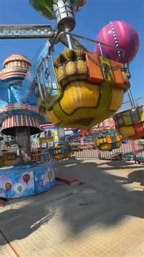 bore da barry island beautiful day here come down and have some fun sun is shining | Barry Island Pleasure Park