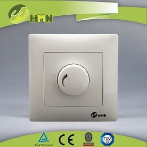 [Hot Item] High Quality Switch Socket V190 600W Fan Speed Controller