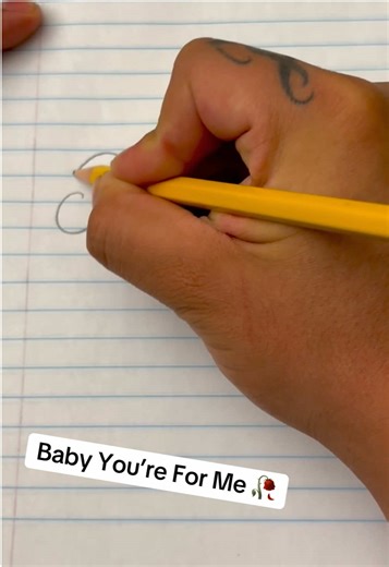 ❤️❤️❤️ #lettering#script#tutorial#art #sketch#drawing#fypシ#arte#chicanoart#chicano #artist#artistsoftiktok#fypシ゚viral