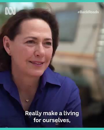 287K views · 1.3K reactions | Sapphires are king in central Queensland’s Gemfields and for some lucky gem hunters, sparkly discoveries were found just at their feet. Stream the full story on Back Roads in the Gemfields, Tuesday at 8pm or catch up on ABC iview: https://bit.ly/BackRoadsiview #BackRoads #Sapphire #Gemhunting | ABC Australia | Facebook