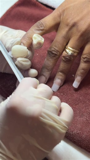 𝐄𝐬𝐬𝐞𝐧𝐜𝐞 𝐍𝐚𝐢𝐥 𝐒𝐩𝐚 🌹 For bookings: www.essencenailspamanassas.com 🏠 10095 Market St, Manassas, VA 20110 📞 (703) 257-5430 #NailsOfIG #lovemynails #dailynailart #naildesign #nailartaddict