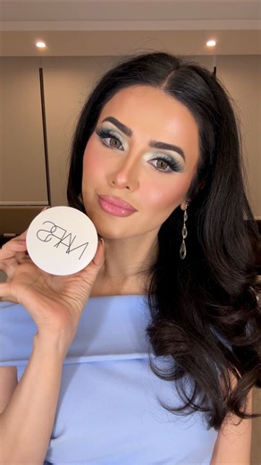 Yusra Pasha || Pro Makeup Artist on Instagram: "Using NARS Light Reflecting Luminizing Powder in Eros for that soft champagne sheen — no chunky shimmer, just lit-from-within bridal magic 🤍 . . . . #NARSCosmetics #BridalGlow #DubaiMUA #HighlighterObsessed @nars_arabia @narscosmeticsme @nars_dxb @narsissist"