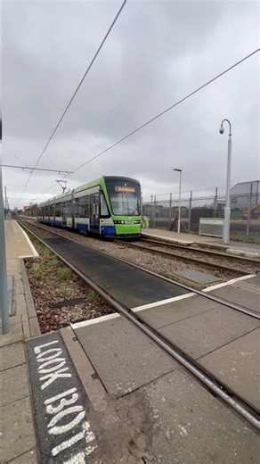Croydon Tramlink Stadler Variobahn