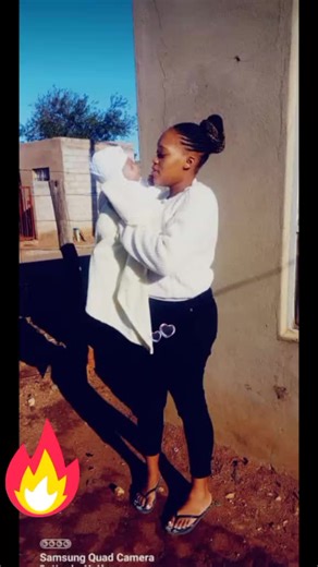 tlouza21 (@tlouza21)’s videos with Bayabuza (feat. Bongo Beats) - Nomcebo Zikode