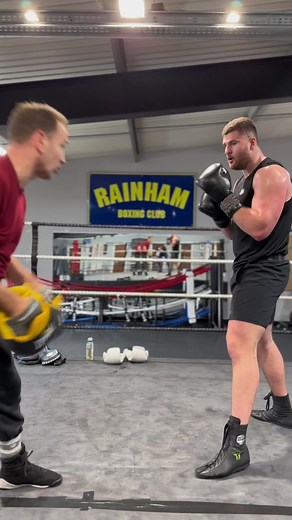 Heavyweight Boxing Training with Romford Bull