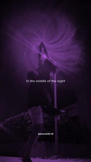 MIDDLE OF THE NIGHT - Elley Duhé | lyrics | aesthetic | whatsapp Status | English songs | slowed