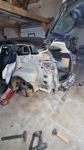 Ford Focus Quarter damage repair - part 3