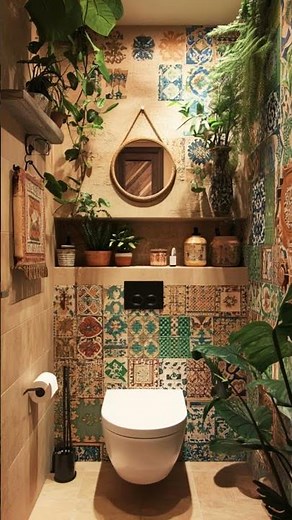 Colorful ’70s Bathrooms Are Back – Retro Design You Need to See! 🚽🌈🛁