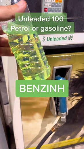 What Color is Unleaded 100 Gasoline?