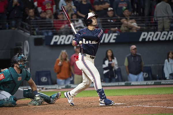 Kwan hits sacrifice fly in 9th to lift Guardians past Mariners 5-4