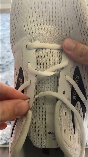 How to Tie your shoes with Wide Feet #widefeet