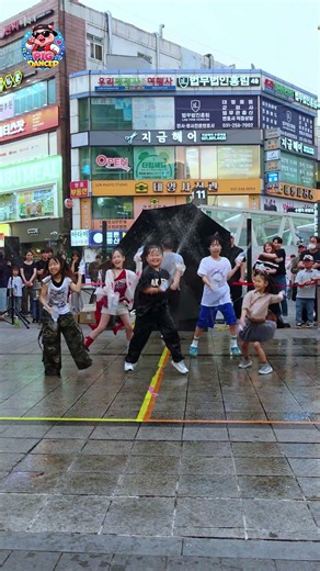 [#RPD] Let’s show them how it’s done🐳 #SuwonRodeoCultureSquare #PigDancer #PIGRANDOMDANCE