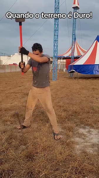 Construindo um Circo: Superando Terreno Duro e Desafios