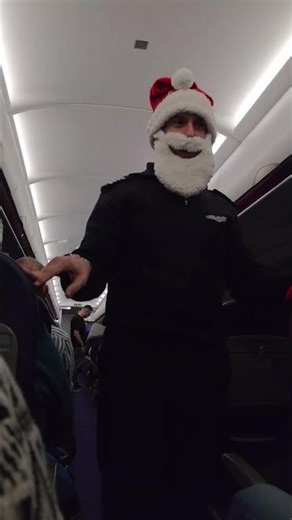 Santa Claus Was the Wizz Air Pilot?! 🎅✈️ #christmas