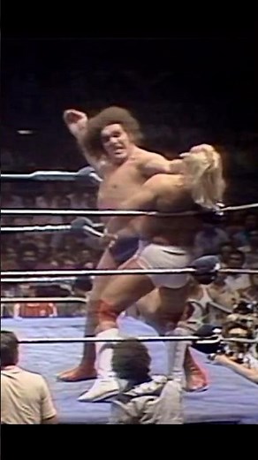 Hulk Hogan vs Andre the Giant MSG 1980 #wwe #shorts