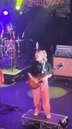 TRiDENT on Instagram: "Japanese girls rock band🎸🎤🥁❤️‍🔥 🎧TRiDENT/KICKASS #tridentjp #girlsband #rockband"