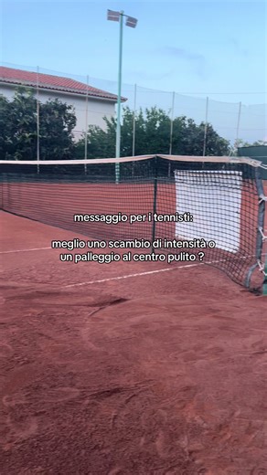 cosa scegli ? 🎾 #tennis #tennistiktok #tennisvideo #tenniscourt #tennislove