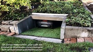 Mähroboter-Betonbunker 1.0 hatte also seinen Betrieb aufgenommen und funktionierte einwandfrei, bis ein Starkregen mit 40Litern pro Quadratmeter folgte, der die kleine Entwässerung überforderte und den Bunker komplett flutete. Die Lösung - hier im Video - weitere Infos: https://robomaeher.de/blog/mahroboter-rolltor-garage/#Bunker2.0 | Michael Häußler - Rasenroboter-Mähroboter