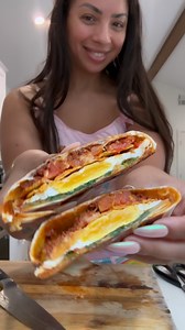 Breakfast crunch wrap supremes ♥️ #crunchwrap #breakfast #desayuno #chorizo #cooking #recipe #explore #explorepage #foodie #yummy #fyp #easyrecipes #reels #viral | Stuffedcici