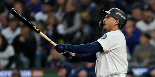 Hollander: Re-signing Naylor is Seattle's 'No. 1' priority