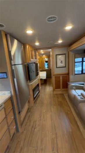 Tiffin Motorhomes For Sale on Instagram: "▶ Interior Walkthrough for this 2019 Tiffin Open Road Allegro 32SA Motorhome. As of the time of this upload its for sale in Bakersfield, California. The last listed price was $121,999. Find the full ad on Facebook Marketplace. Extremely clean, well maintained with only 25,225 miles and upgraded Liquid Spring suspension! Full body paint 34ft 3in total length #tiffinmotorhomes #tiffinallegro #tiffinrv #tiffinmotorhomesforsale #OpenRoadAllegro"