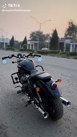 Exploring the Royal Enfield Meteor 650: A Closer Look