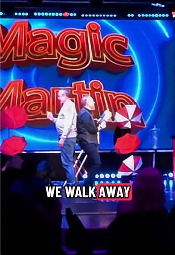 Awkward moment alert!! @Viva Blackpool💜⭐️ The Ultimate Famiky Magic Show with Magic Martin Check out the list of theatres and dates at the end of the video.