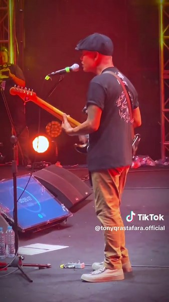 Kumpulan Video Pantai Aesthetic Bersama Tony Q