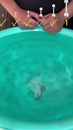 3.6K views | Tissues Floating Experiment 蠟 Mind Blowing Result  #sciencenews #lifehacks #stemforkids #diyprojects #diyideas #statisfying #experiment #STEMEducation #diy | Ink Experiment | Facebook
