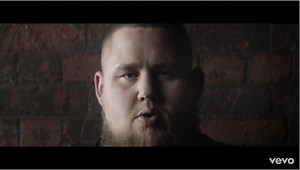 Rag'n'Bone Man - Human: testo, traduzione e video ufficiale - Soundsblog