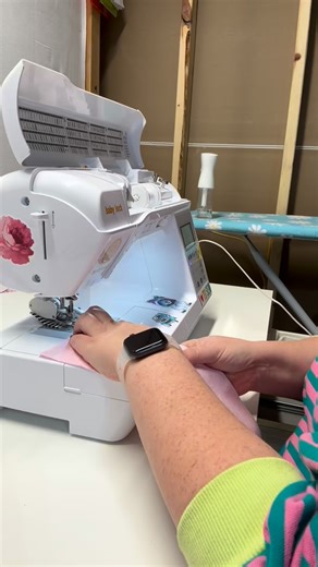 Stitches & Purls on Instagram: "This simple table runner project comes together so quickly. I can’t wait to share it with my 4-H quilting class next month! #sewing #quilting"