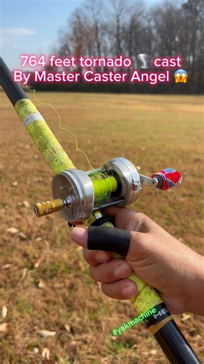 764 feet Tornado 🌪️ cast by Master Caster Angel 😇 😱 #shorts #longcasting #surfcasting