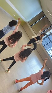 TINY TOTS Bollywood Classes with @dancewithanum 🥰💃💃💃💃 Saturdays 8:15am 📍 Rouse Hill Town Centre 3-5years old To book a FREE TRIAL DM @nupurdance 🌏 www.nupurdance.com.au #kidsclasses #kidsbollywood #tinytots #danceclassesforkids #thehills #rousehill | Nupur Dance