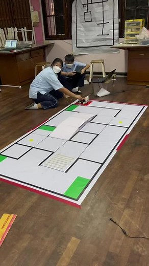 หุ่นยนต์ DIY เล่นกีตาร์ด้วย Micro BiT