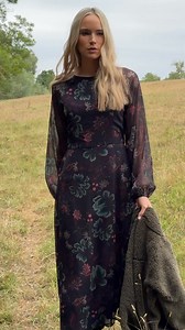 Dreamy dresses made for golden autumn days 🍃 Shop yours here: https://bit.ly/3KM5n5W | Long Tall Sally