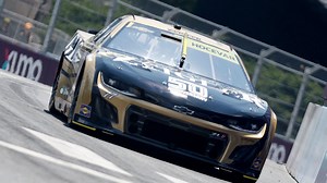 Watch: 7 NASCAR Chicago drivers involved in Michigan Avenue pileup