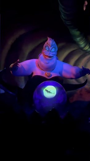 Ursula in Ariel's Undersea Adventure 🧜‍♀️ #disney #disneyland #thelittlemermaid #disneyparks #dca