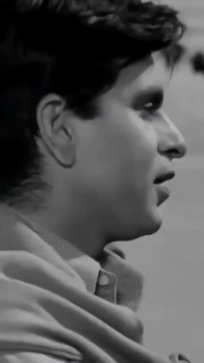 347K views · 3.8K reactions | Purane Gaane Rajesh Dahiya Old Hindi Songs वो आसमान झुक रहा है जमीं पर.. | Purane Gaane | Facebook