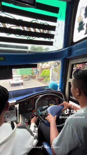 Nada Viral Winspector - Basuri Horn Remix and Bus Spectacular