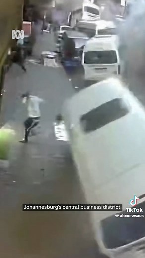 Did you see the Johannesburg’s Bree Street Explosion??? #ExpressoShow | Expresso Morning Show - SABC 3