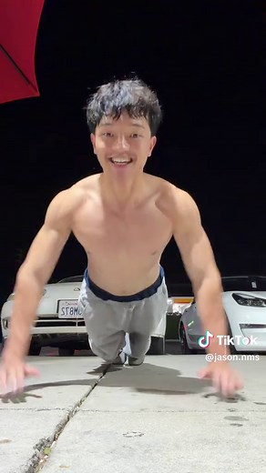 Jason The Ween's Push-Up Challenge: Who Can Beat Him?