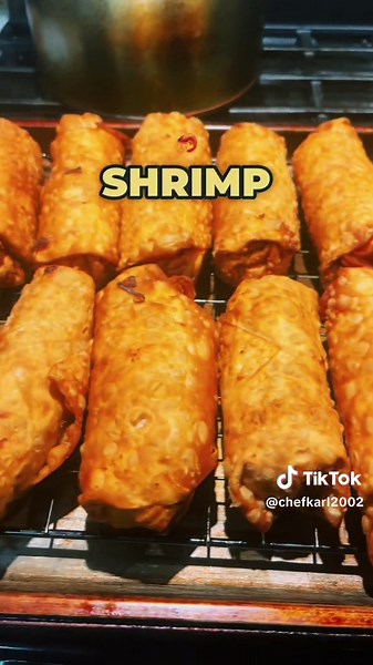 Here’s and easy Seafood Egg Rolls recipe with Crab, Shrimp and Bang Bang Sauce Seafood Egg Roll Ingredients: •Lump Crab •Medium cooked shrimp •8” Egg Roll Wrappers •Mayonnaise •Dijon Mustard •Ritz cracker crumbs •egg •Old Bay Seasoning •Worcestershire Sauce •Fresh lemin juice •Black pepper •Tobasco sauce #eggrolls #eggrollsrecipe #eggrollrecipe #seafood #seafoodrecipe #seafoodeggrolls #shrimp #crab #appetizer #appetizers #easyrecipe #recipe #cooking #cookingathometiktoktv #cookingathome #delicio