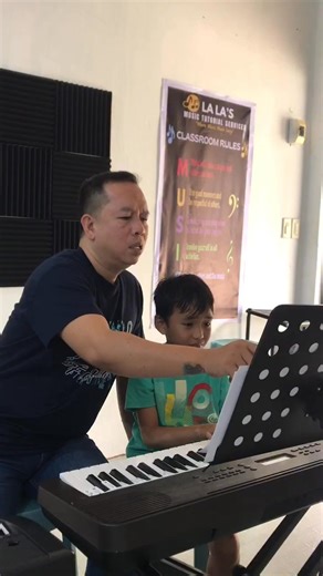  Gabriel's Continuous Keyboard Lesson! Our dedicated student...