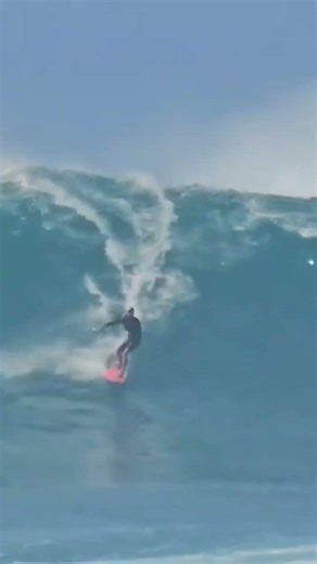Mind Of The Surfer,3rd Reefer/Mike Stewart...#surfing #banzaipipeline #beach