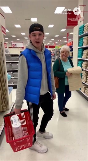 Retail Store Scenes Featuring Screaming Man