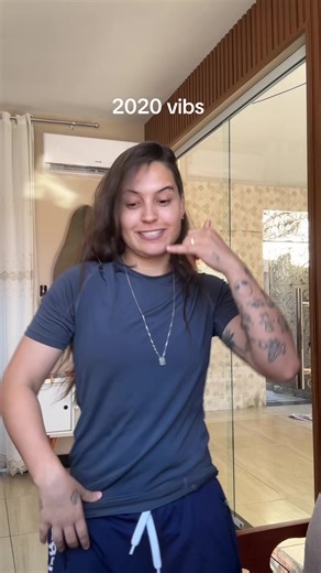 Os vídeos de Larissa Leite🦊 (@larissafox17) com som original - Mundo Da Nostalgia!!!🌍