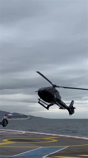 "H Mark on Helipad: Know the Reason! 🚁 #Helipad #Aviation"